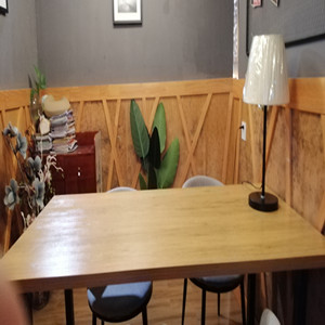 南充读文北湖书店咖啡区小屋4