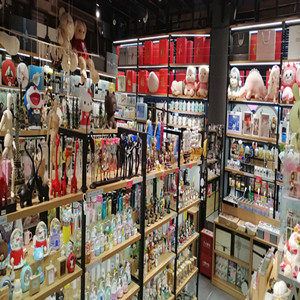 书店饰品区5